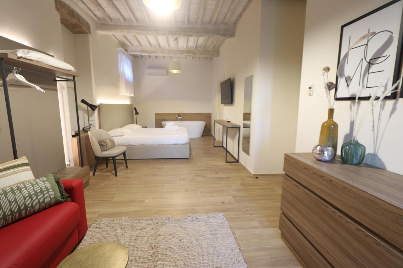 Botrona B&B Scarlino Bagian luar foto